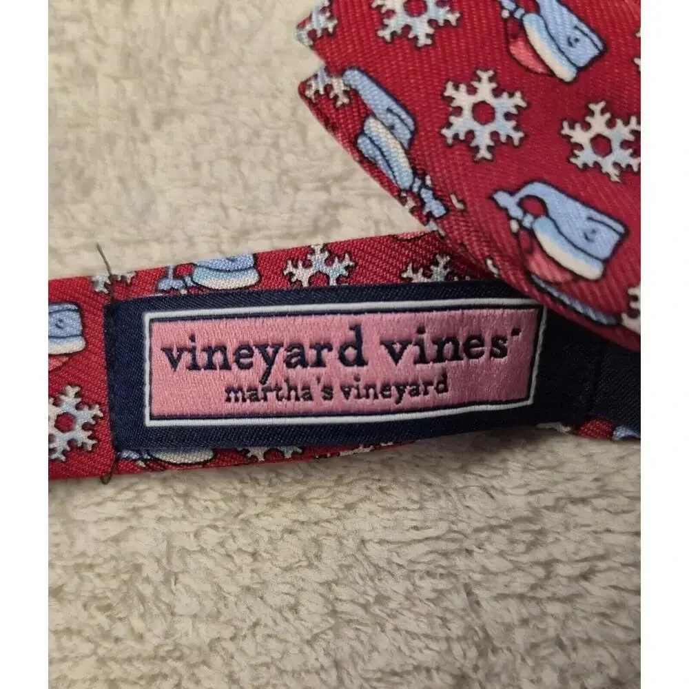 Vineyard Vines Bow Tie Silk Geometric Whale Logo USA Martha's Christmas Red